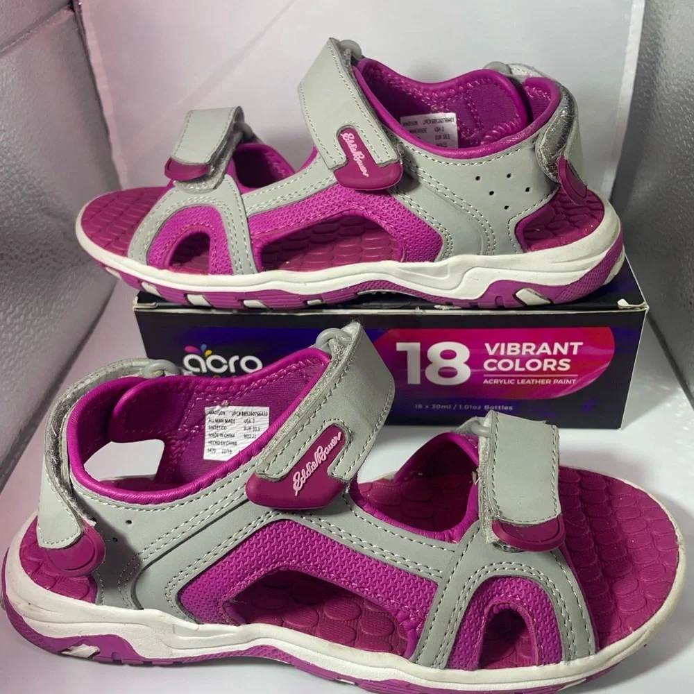 Eddie‎ Bauer Girls Sandals. Size 2